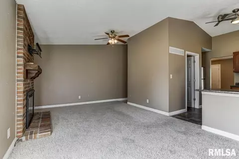2 Hollybrook Dr, Springfield, IL 62702 photo 18