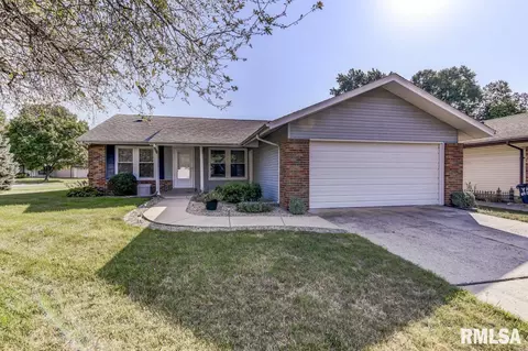 2 Hollybrook Dr, Springfield, IL 62702 photo 1
