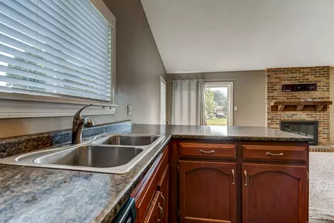 2 Hollybrook Dr, Springfield, IL 62702 photo 14