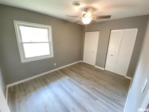 2081 Stonehenge Rd, Springfield, IL 62702 photo 9