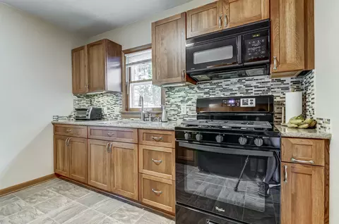 2500 Holmes Ave, Springfield, IL 62704 photo 9