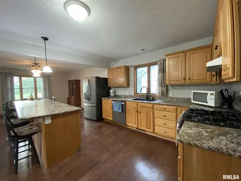 3721 Windshire Dr, Springfield, IL 62704 photo 6