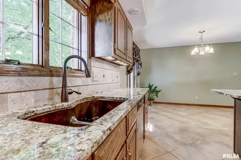 329 Golf Rd, Springfield, IL 62704 photo 16