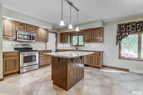 329 Golf Rd, Springfield, IL 62704 photo 11