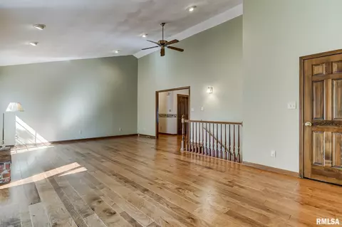 329 Golf Rd, Springfield, IL 62704 photo 9