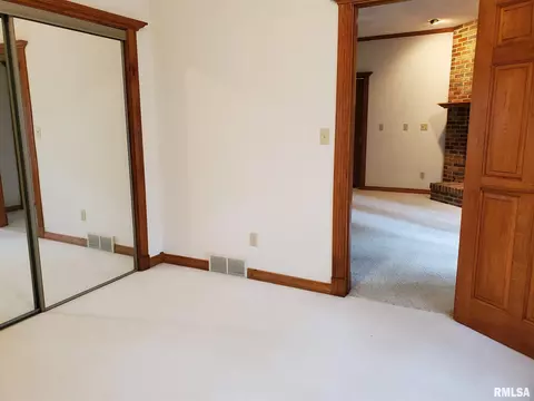 2108 Timbercrest Dr, Springfield, IL 62702 photo 26