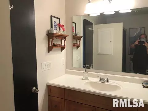 2121 Sangamon Ave, Springfield, IL 62702 photo 18