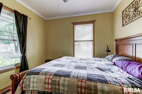2529 Holmes Ave, Springfield, IL 62704 photo 11