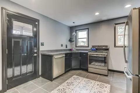 2529 Holmes Ave, Springfield, IL 62704 photo 9