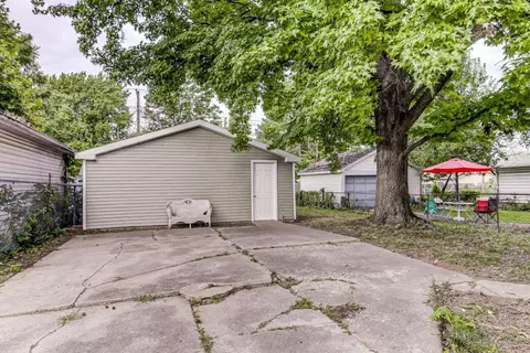1025 N Walnut St, Springfield, IL 62702 photo 29