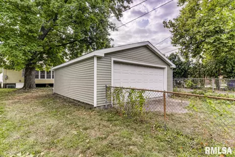 1025 N Walnut St, Springfield, IL 62702 photo 33