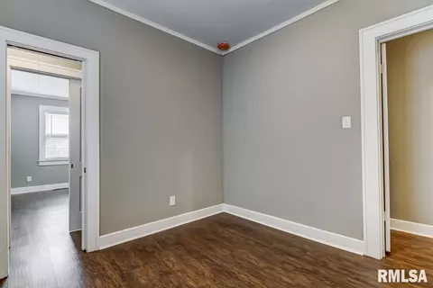 1025 N Walnut St, Springfield, IL 62702 photo 23