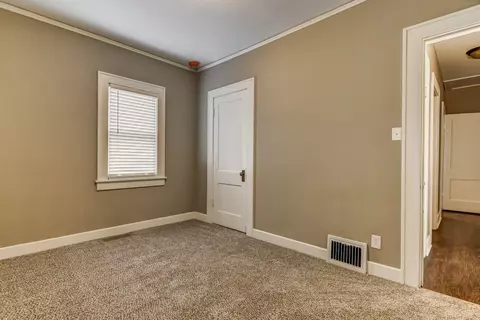 1025 N Walnut St, Springfield, IL 62702 photo 20