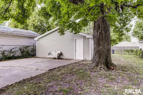 1025 N Walnut St, Springfield, IL 62702 photo 30