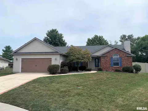 2000 Carrington Ct, Springfield, IL 62704 photo 1