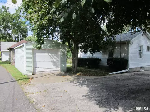 1617 N 13th St, Springfield, IL 62702 photo 2
