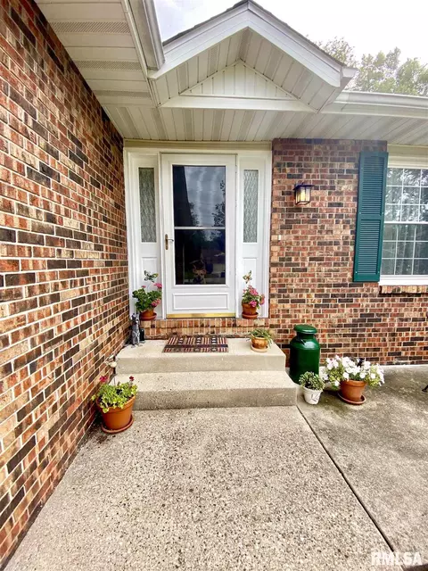 47 Sarah Ave, Springfield, IL 62703 photo 3
