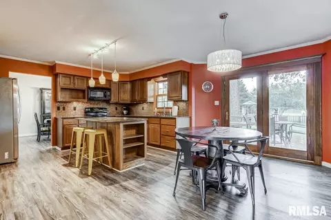 500 Old Tippecanoe Dr, Springfield, IL 62711 photo 4