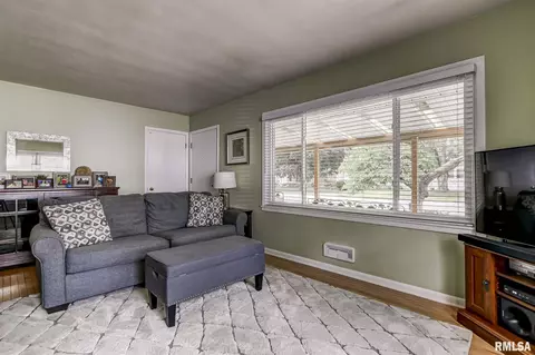 1824 Grant St, Springfield, IL 62703 photo 7
