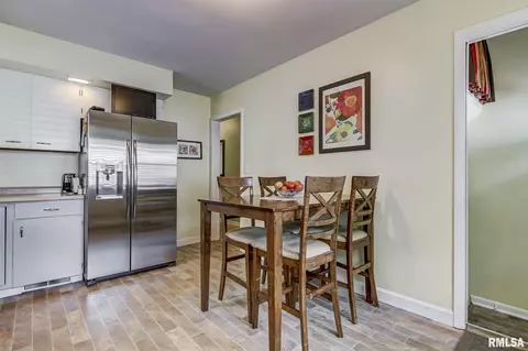 1824 Grant St, Springfield, IL 62703 photo 9