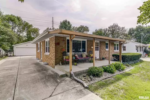 1824 Grant St, Springfield, IL 62703 photo 2