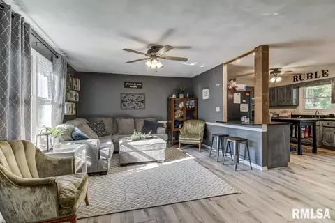 5653 Oakcrest Rd, Springfield, IL 62707 photo 5