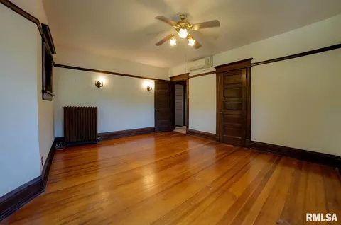 623 S Walnut St, Springfield, IL 62704 photo 32