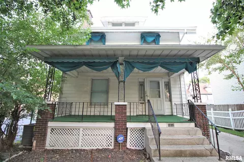 1032 S Spring St, Springfield, IL 62704 photo 2