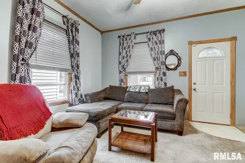 1243 Mossman St, Springfield, IL 62702 photo 6