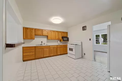 3329 Mars Ave, Springfield, IL 62707 photo 9