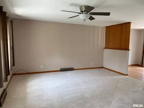 40 Glen Aire Ave, Springfield, IL 62703 photo 2