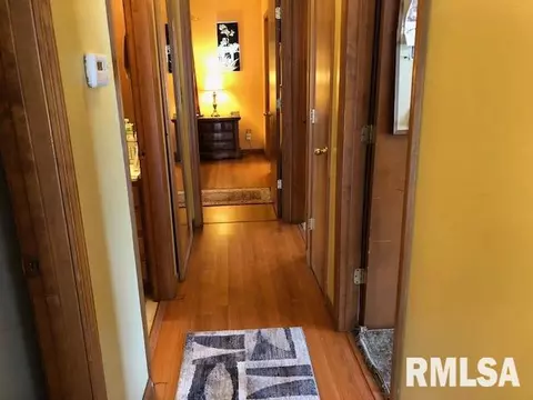 2221 E Brown St, Springfield, IL 62703 photo 17