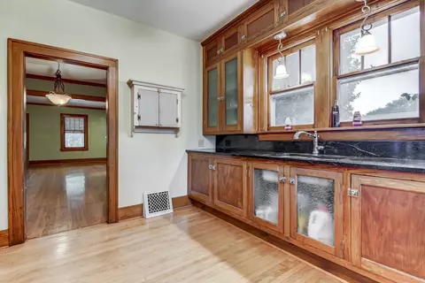 1709 S Douglas Ave, Springfield, IL 62704 photo 7