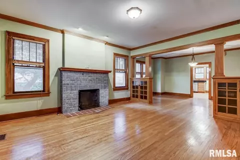 1709 S Douglas Ave, Springfield, IL 62704 photo 3