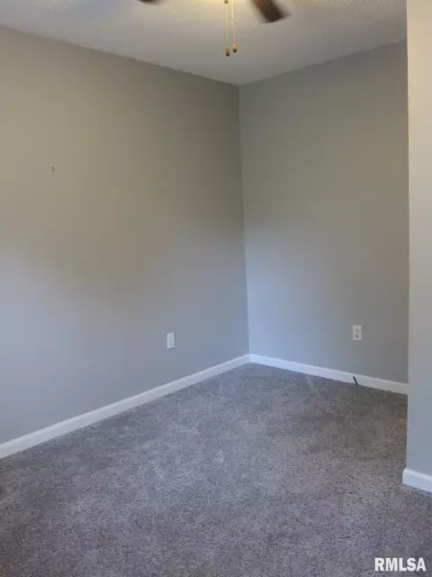 1224 N Patton St, Springfield, IL 62702 photo 4