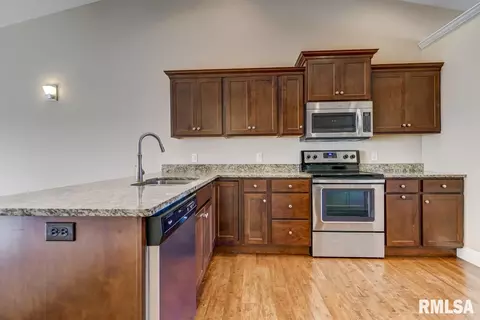 400 Oxley Dr, Springfield, IL 62711 photo 10