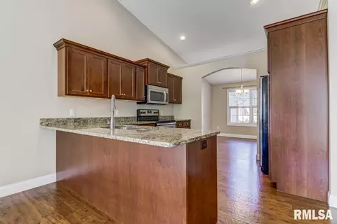 400 Oxley Dr, Springfield, IL 62711 photo 8