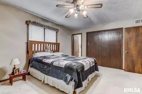 3266 Hilltop Rd, Springfield, IL 62712 photo 14