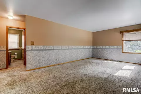 3241 Warner Dr, Springfield, IL 62703 photo 9