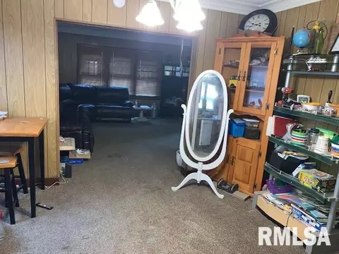 1153 W Monroe St, Springfield, IL 62704 photo 8
