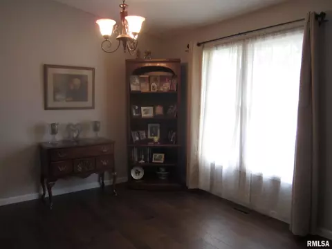 2944 Flowerbrook Ct, Springfield, IL 62702 photo 3