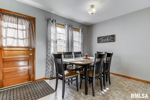 1712 N 23rd St, Springfield, IL 62702 photo 10