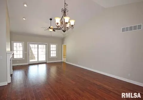 304 Harbor Point Pl, Springfield, IL 62712 photo 9
