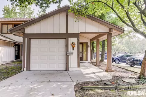 2 Whisperglen Ln, Springfield, IL 62704 photo 2
