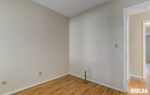 2 Whisperglen Ln, Springfield, IL 62704 photo 16