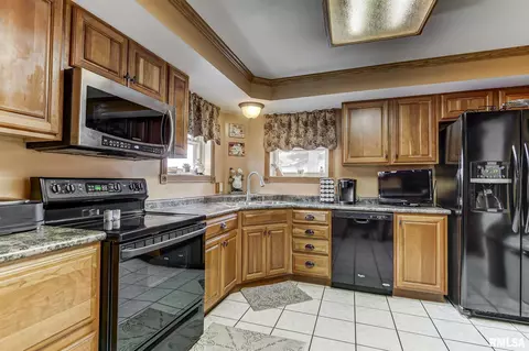 3145 Rita Ave, Springfield, IL 62703 photo 8
