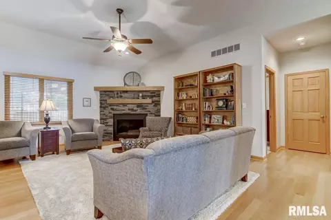 2609 Chicory Dr, Springfield, IL 62711 photo 4