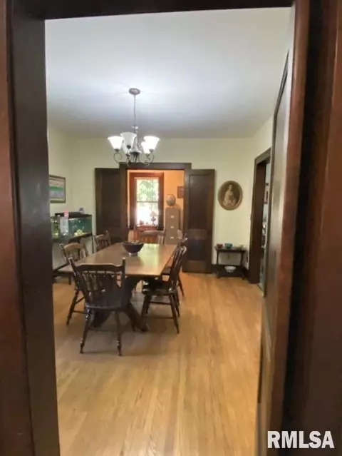 225 S Douglas Ave, Springfield, IL 62704 photo 9