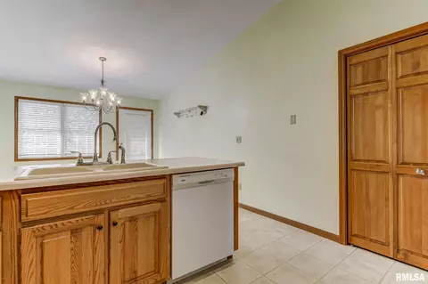 3209 Sequoia Dr, Springfield, IL 62712 photo 10