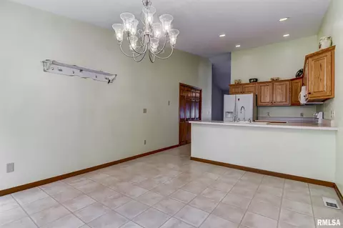 3209 Sequoia Dr, Springfield, IL 62712 photo 7